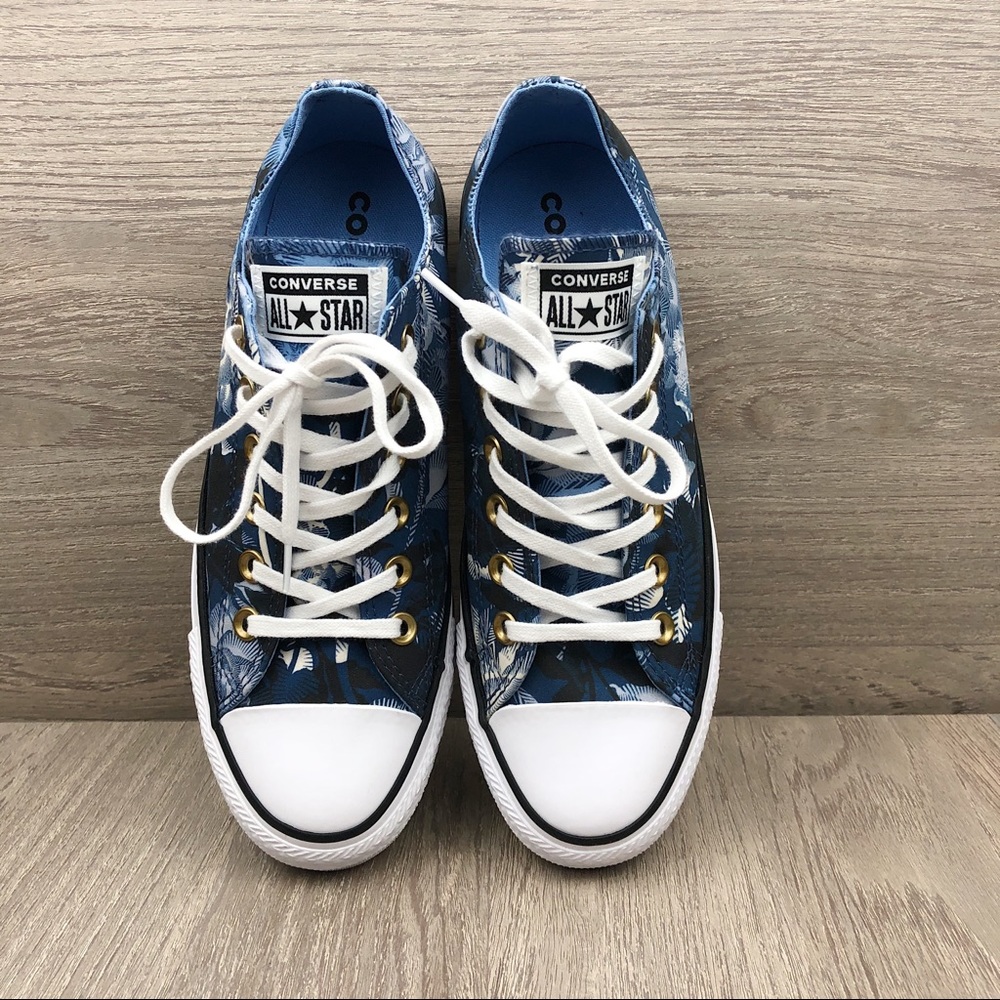 🦋Converse All Star Floral Print Low Top size 7
